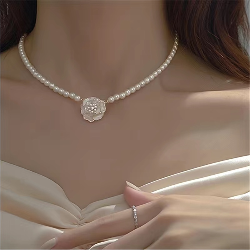 Elegant‎ Camellia & White Faux Pearl Necklace Female Clavicle Personality Luxury